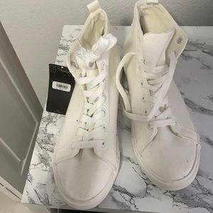 Disney- Beauty & Beast Converse look a like